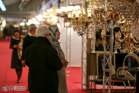 چراغ نمایشگاه چراغهای روشنایی و تزئینی روشن شد نمایشگاه چراغهای روشنایی و تزئینی