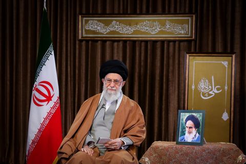 متن پیام نوروزی رهبر انقلاب به مناسبت آغاز سال نو رهبر معظم انقلاب